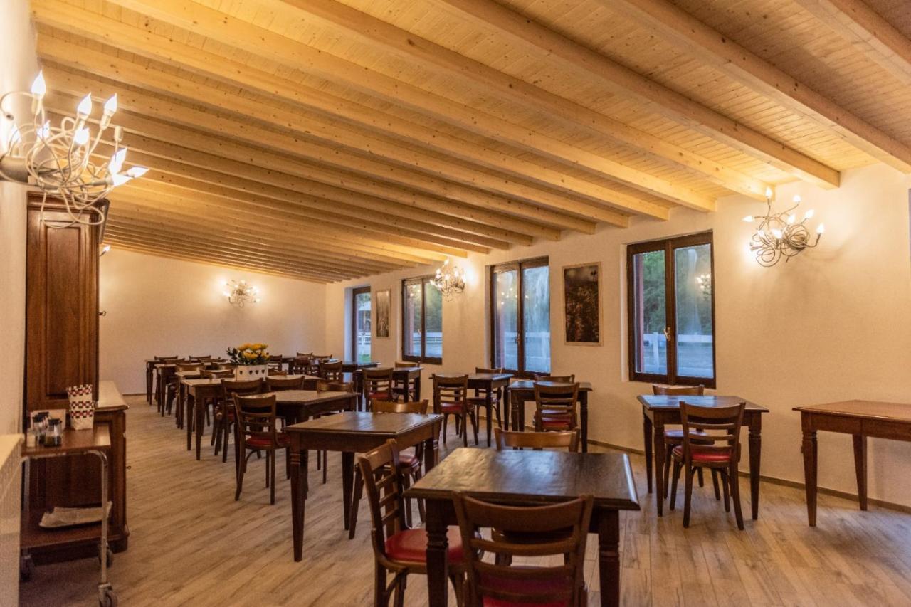Agriturismo La Fornace Centro Ippico Como Exterior photo